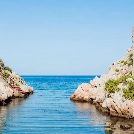 Esse Homes Sant Elia Apartament Santa Flavia